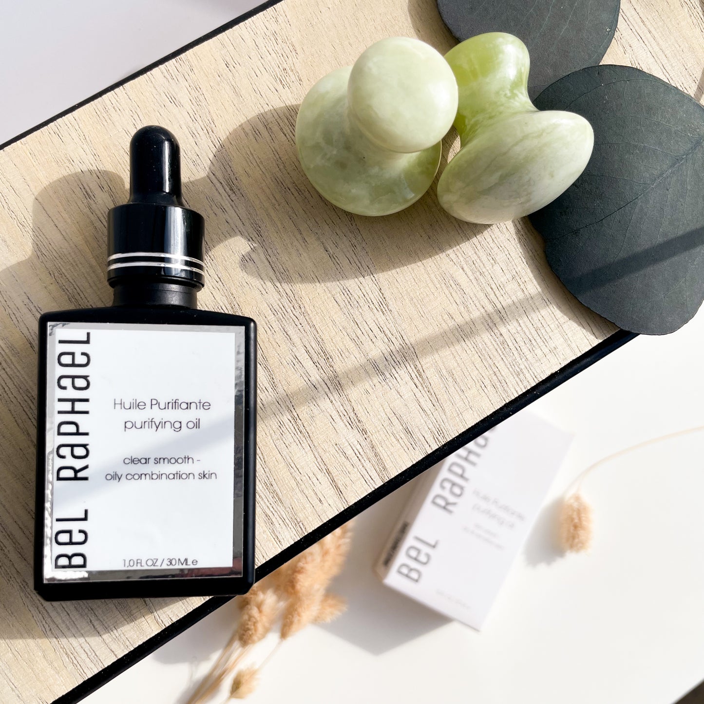 Jade Gua Sha Mushroom in Pilzform