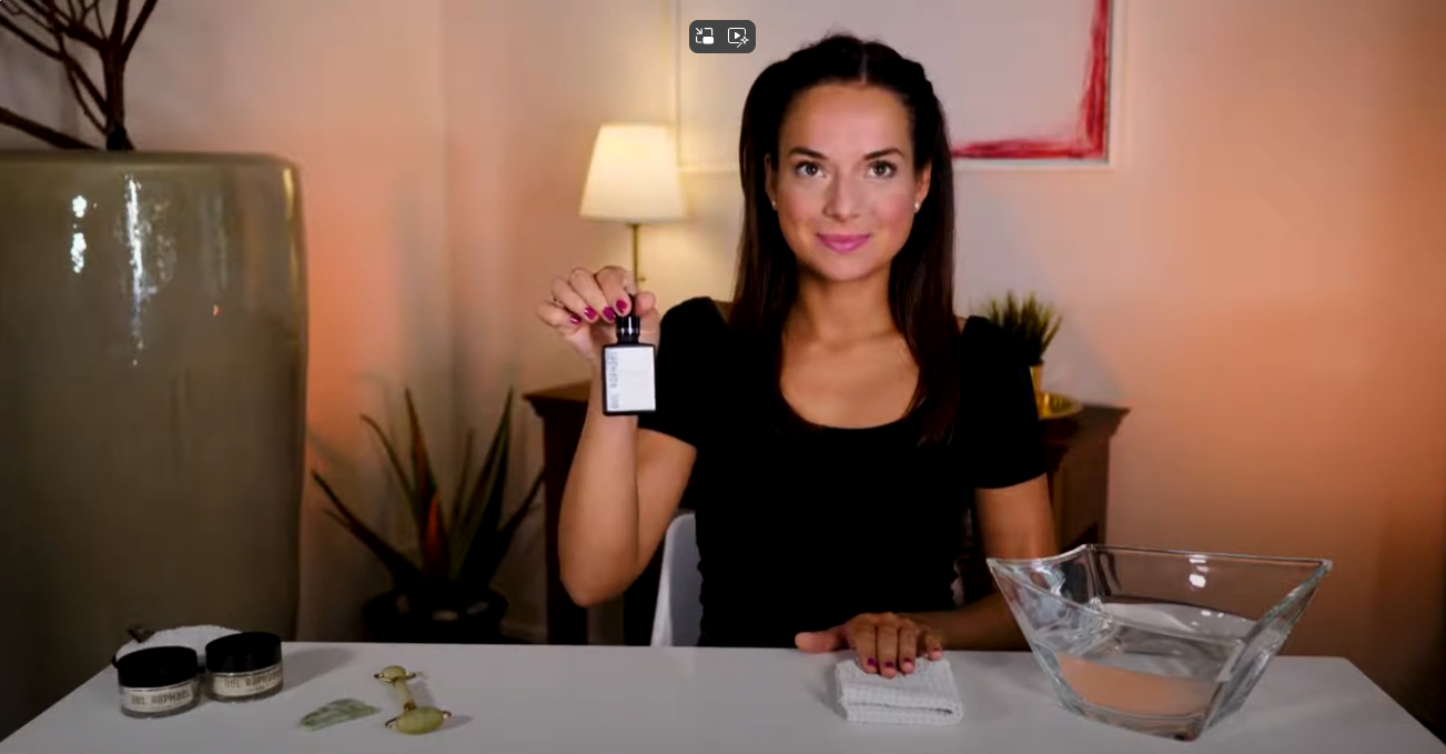 Carica il video: Video und Beschreibung der Öl Reinigungsmethode